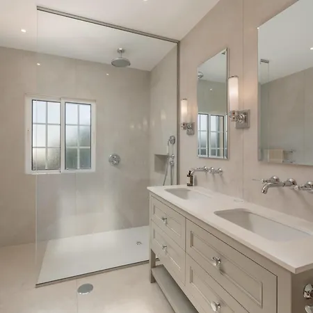 Exceptional Luxury In Madeira Bellissima Estreito Da Calheta