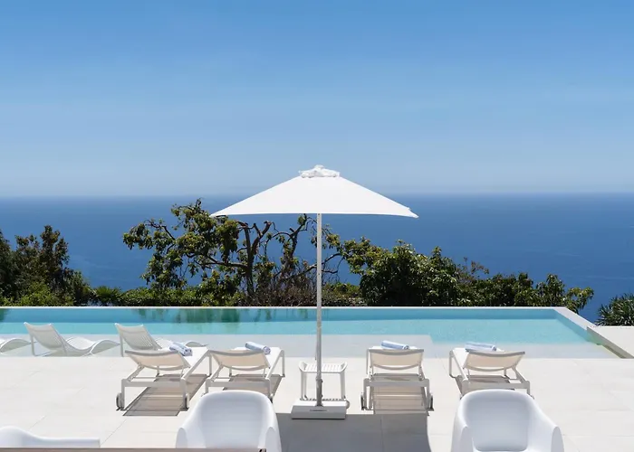 Exceptional Luxury In Madeira Bellissima Villa *